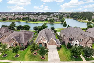 20307 Mary Point Ln, Cypress, TX 77433 - Photo 2