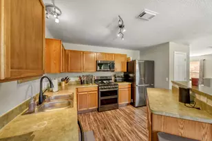 17526 Hoover Gardens Dr, Houston, TX 77095 - Photo 12