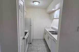 1516 Bay Area Blvd, Houston, TX 77058 - Photo 14
