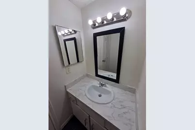 1516 Bay Area Boulevard #B2, Houston, TX 77058 - Photo 2