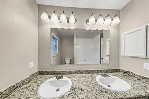 1011 Wentworth Dr, Pearland, TX 77584 - Photo 16