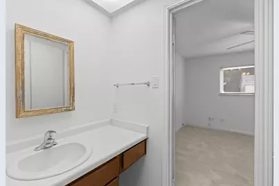 9668 Westview Drive #2, Houston, TX 77055 - Photo 22