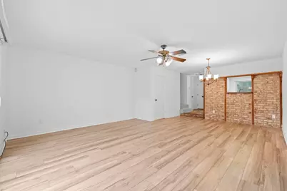 9668 Westview Drive #2, Houston, TX 77055 - Photo 14