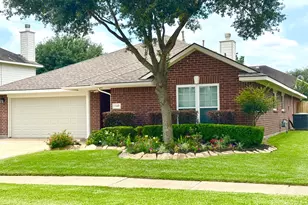 22603 Holly Lake Dr, Katy, TX 77450 - Photo 2