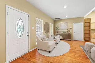11692 Clark Ln, Conroe, TX 77385 - Photo 2