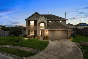 356 Century Oaks Ln, La Marque, TX 77568 - Photo 1