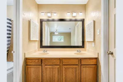 11923 Loveland Pass Drive, Houston, TX 77067 - Photo 14