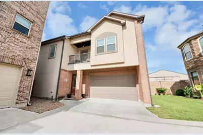 11045 Upland Forest Drive, Houston, TX 77043 - Photo 2