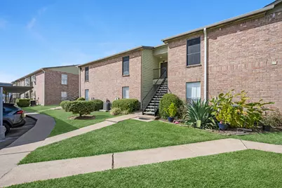 18800 Egret Bay Boulevard #804, Webster, TX 77058 - Photo 4