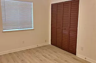 4030 Knoll Glen Dr, Houston, TX 77082 - Photo 10