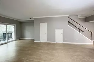 1801 Stoney Brook Dr, Houston, TX 77063 - Photo 10