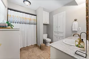 3030 Broadmoor Dr, Sugar Land, TX 77478 - Photo 18