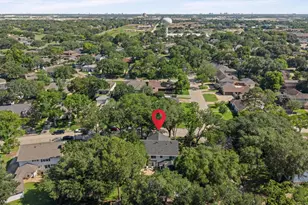 3030 Broadmoor Dr, Sugar Land, TX 77478 - Photo 6