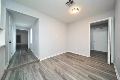 8718 Pattibob Street, Houston, TX 77029 - Photo 6