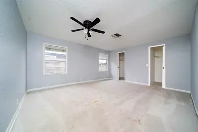 8718 Pattibob Street, Houston, TX 77029 - Photo 12