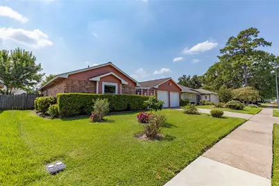 13410 S Thorntree Drive, Houston, TX 77015 - Photo 2