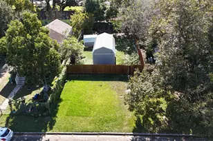 503 Forrest St, Baytown, TX 77520 - Photo 6