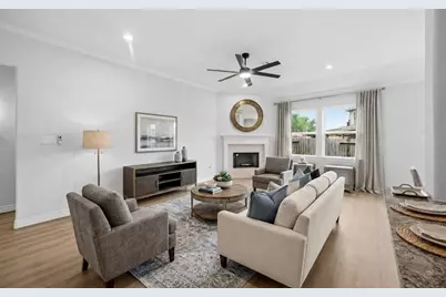 114 Par Circle, La Porte, TX 77571 - Photo 6
