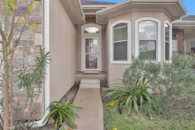 111 Cove Place, Montgomery, TX 77356 - Photo 2