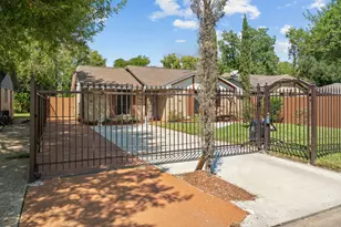 11055 Vailview Dr, Houston, TX 77016 - Photo 2