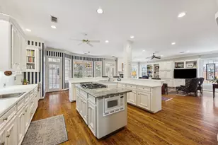 3771 Tangley Rd, West University Place, TX 77005 - Photo 14