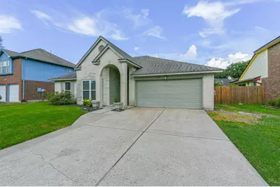 2002 Edinburg Avenue, League City, TX 77573 - Photo 2