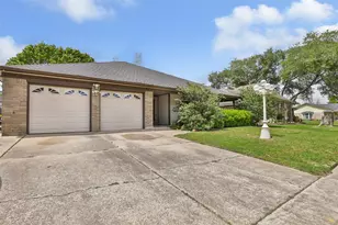 6006 Egypt Dr, Pasadena, TX 77505 - Photo 1