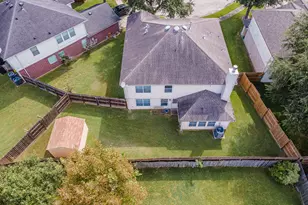 7911 Forest Stone St, Baytown, TX 77523 - Photo 32