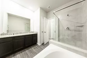 3014 Nickell Back Dr, Conroe, TX 77301 - Photo 8