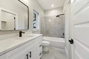 812 Thornton St, Houston, TX 77018 - Photo 38