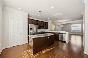 6363 Fairdale Ln, Houston, TX 77057 - Photo 2