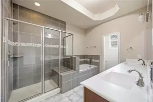 6363 Fairdale Ln, Houston, TX 77057 - Photo 12