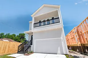 1425 E 31st St, Houston, TX 77022 - Photo 36