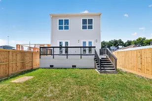 1425 E 31st St, Houston, TX 77022 - Photo 34