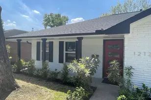 12122 Chimney Rock Rd, Houston, TX 77035 - Photo 2