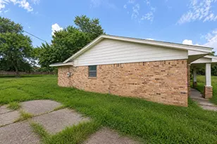 3410 Illinois St, Fresno, TX 77545 - Photo 2