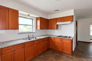 3410 Illinois St, Fresno, TX 77545 - Photo 6