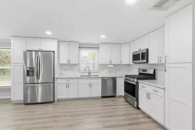 7021 2nd Street, Hitchcock, TX 77563 - Photo 12