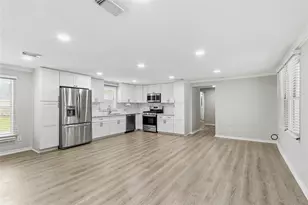 7021 2nd St, Hitchcock, TX 77563 - Photo 6