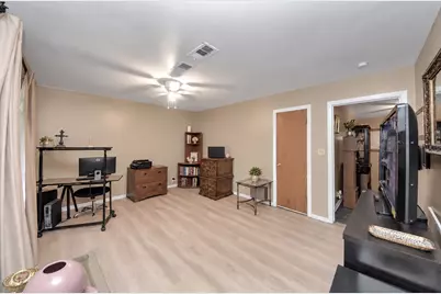 5846 Hirondel Street, Houston, TX 77033 - Photo 28