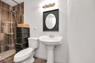 5846 Hirondel St, Houston, TX 77033 - Photo 20