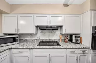 5846 Hirondel St, Houston, TX 77033 - Photo 12