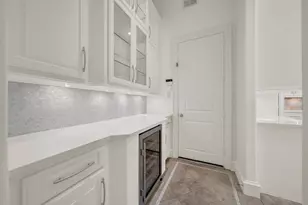 15 Player Green Pl, The Woodlands, TX 77382 - Photo 10