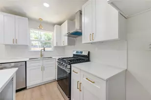 6725 Madrid St, Houston, TX 77021 - Photo 2