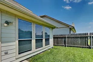 30 Huntington Bend Dr, Manvel, TX 77578 - Photo 20