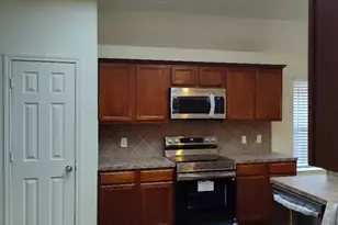 6327 Bonnie Chase Ln, Katy, TX 77449 - Photo 12
