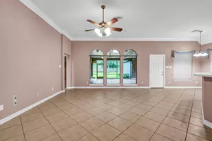 105 Indian Paintbrush, Lake Jackson, TX 77566 - Photo 10