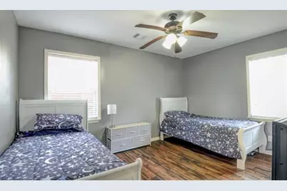 5227 Lawndale Street, Houston, TX 77023 - Photo 8