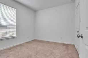 22103 Strathfield Cir, Cypress, TX 77433 - Photo 24