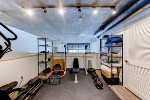 1005 S Shepherd Dr, Houston, TX 77019 - Photo 32